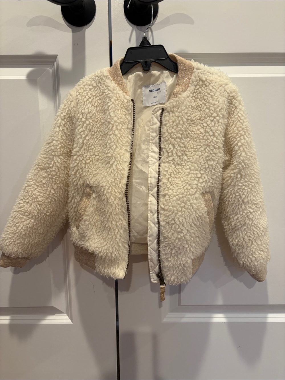 Old Navy Cream Sherpa Jacket with sparkly gold Ribbed Trim size XS/5